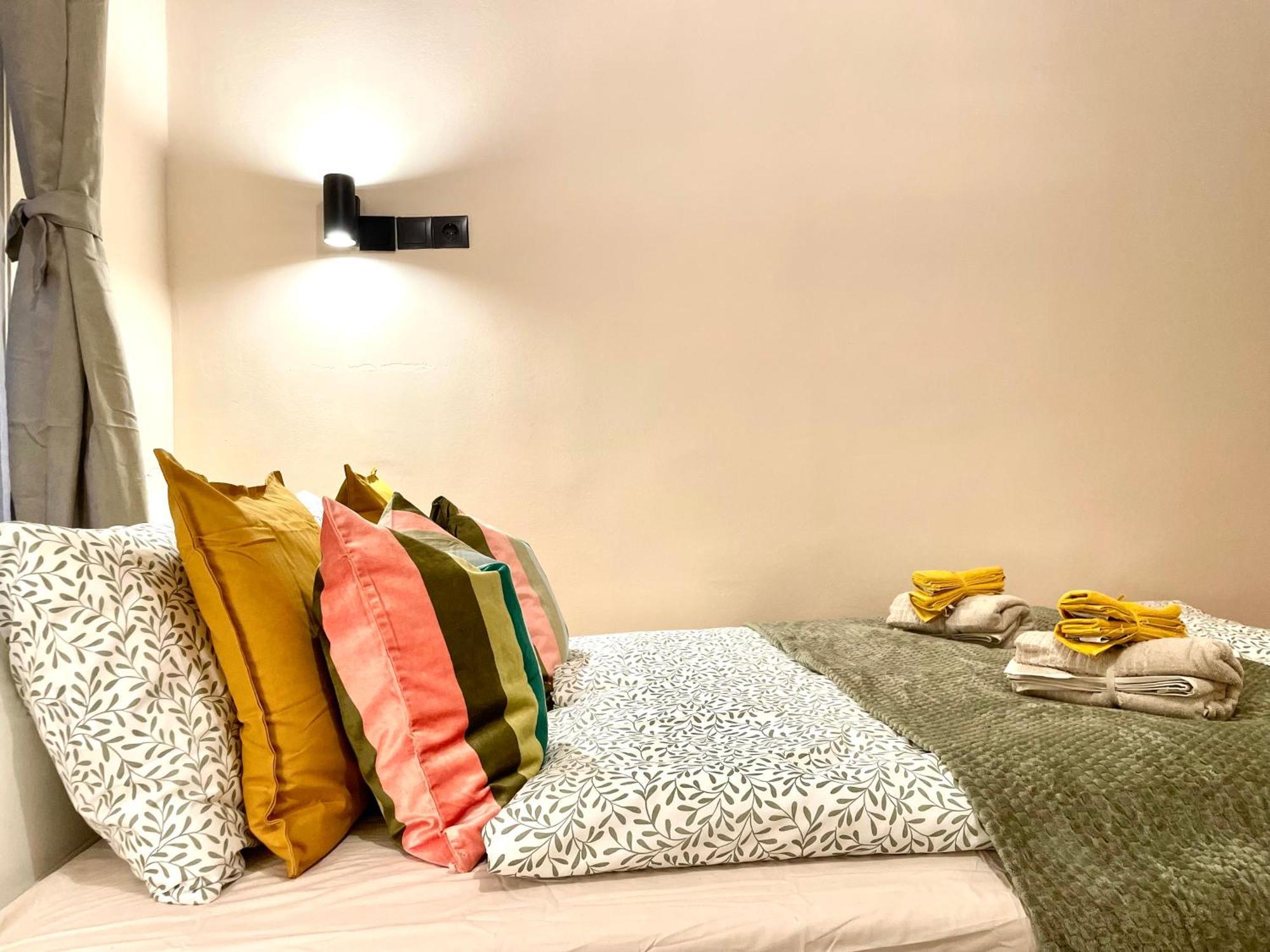 Miracle Apartment Budapest With Free Parking — Photos 1